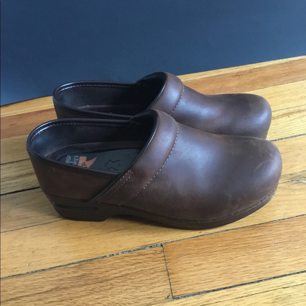 Brown Leather Dansko Clogs Size 37